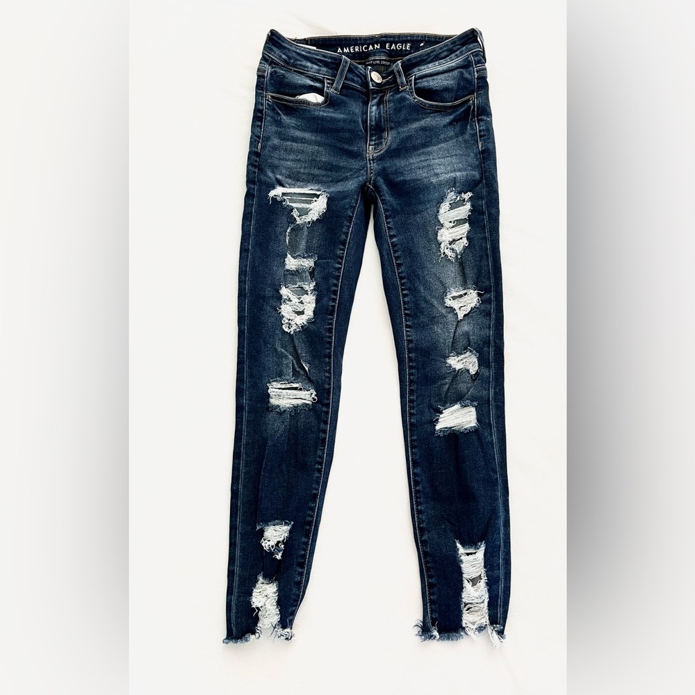 American Eagle Mid Rise Jeans (Size 2)